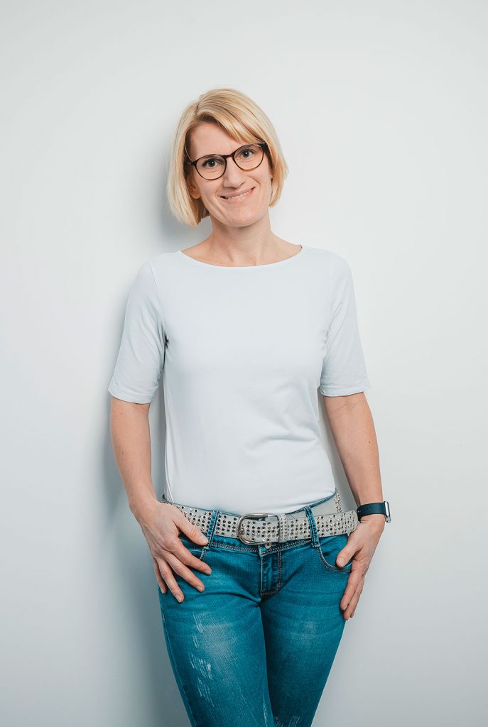 Manuela Walch, Versicherungsmaklerin